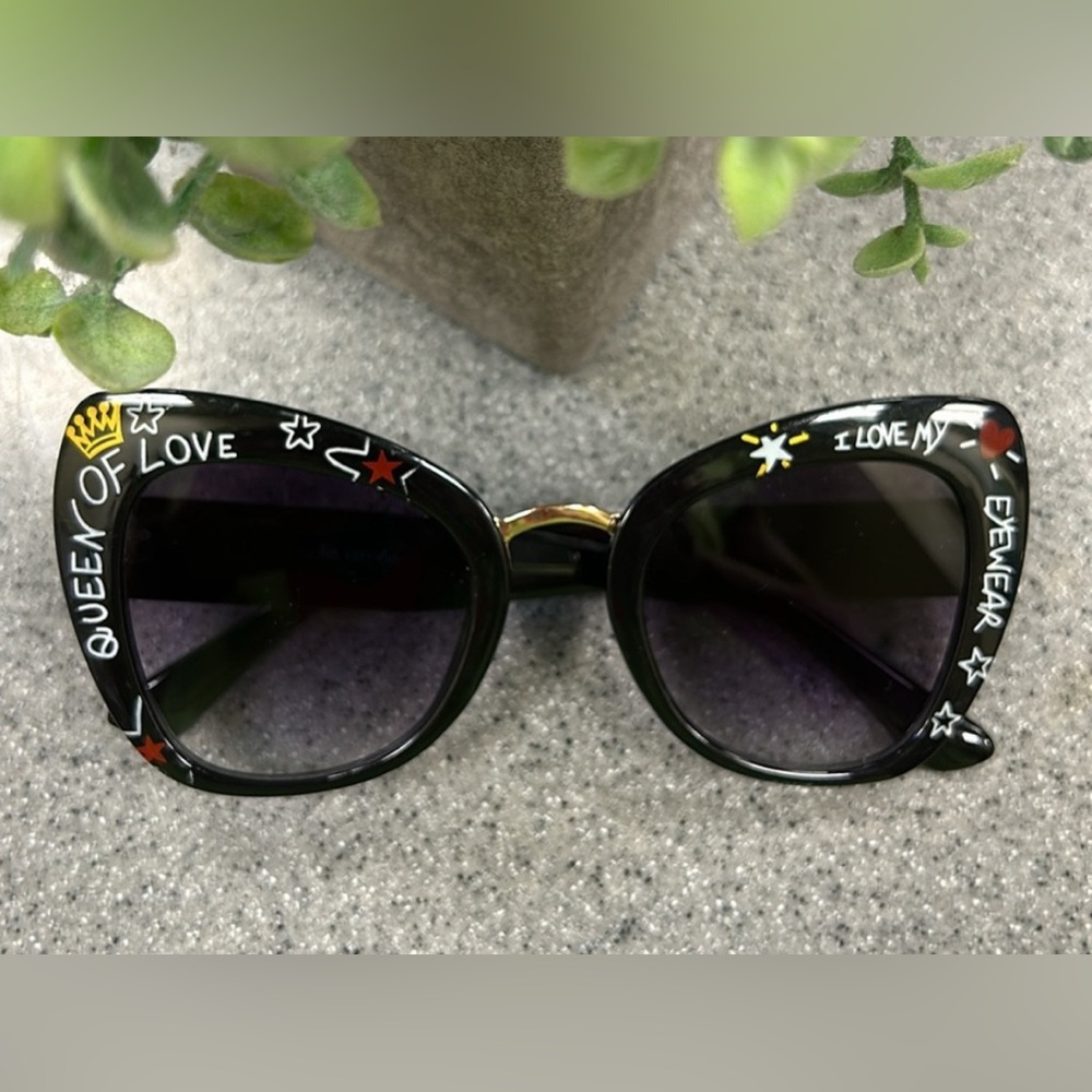Rare JOHN VARVATOS whimsical black frame sunglasses with script